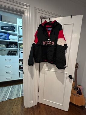 STARTER Red and Black Quilted NBA Jacket Liner